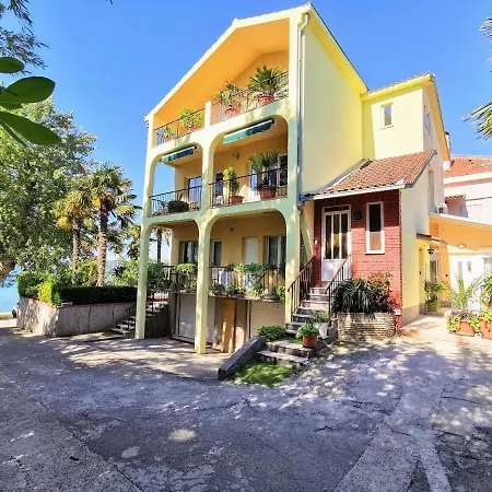 Apartments Ida & Miljenko Kastela Exterior photo